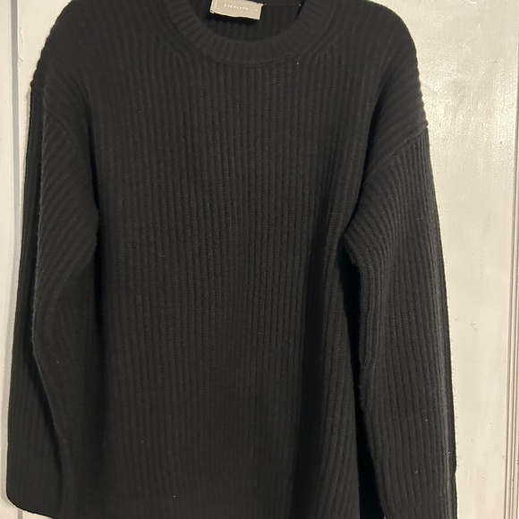 Everlane The Oversized Crew in Luxe Merino Black Base - Size M - Picture 2 of 5